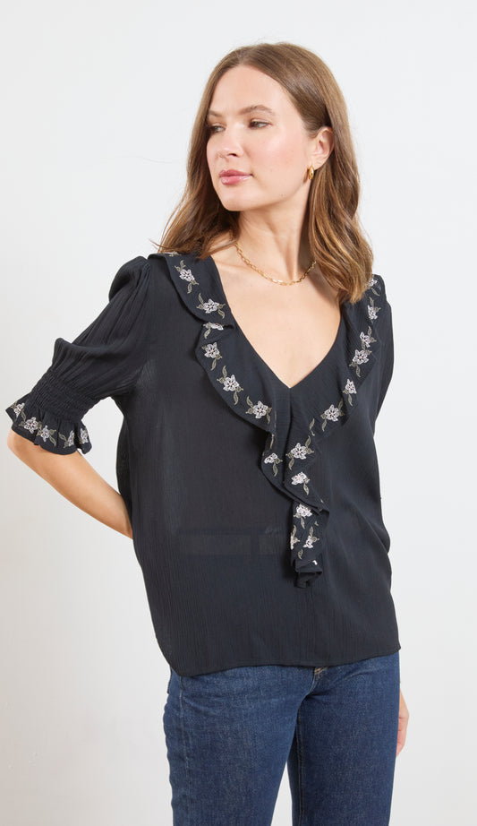 EMBROIDERED RUFFLE EDGE SHORT SLEEVE TOP