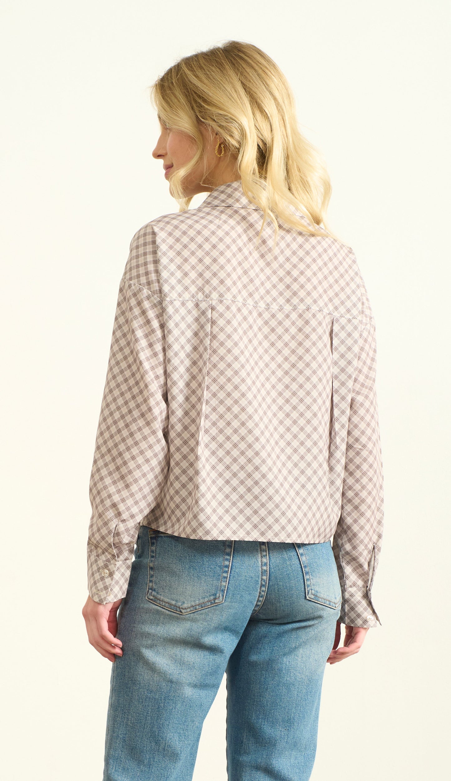 LONGSLEEVE PLAID BUTTON DOWN TOP