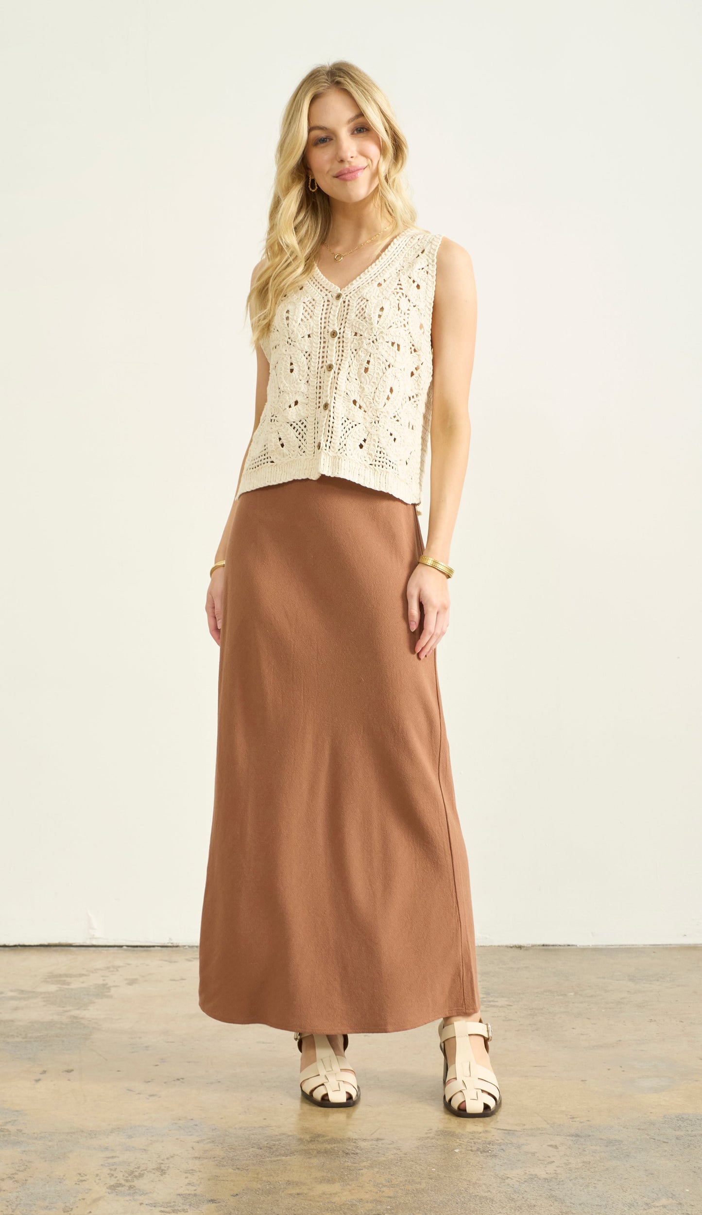 SLEEVELESS BUTTON FRONT CROCHET TANK