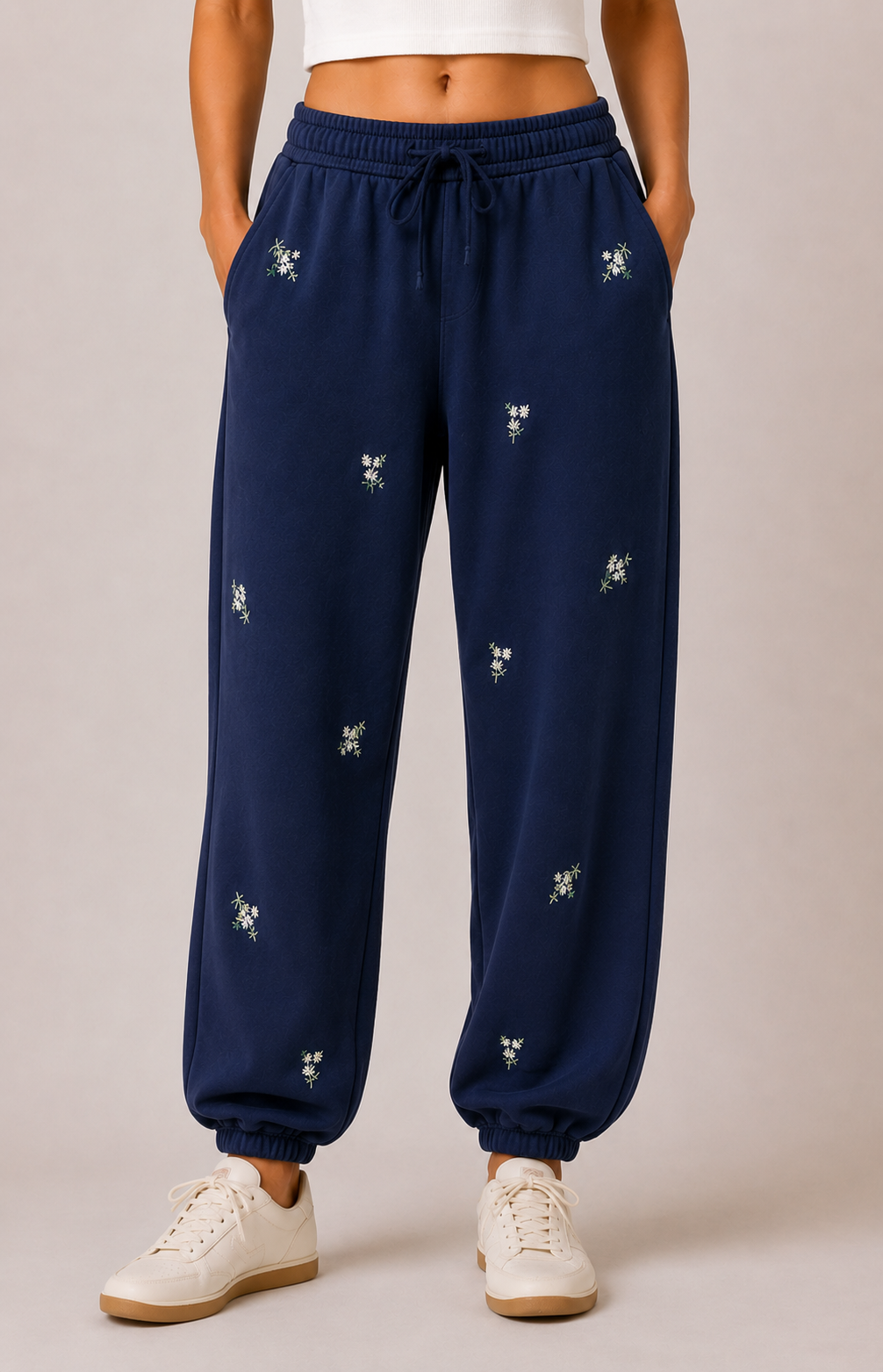 EMBROIDERED JOGGER