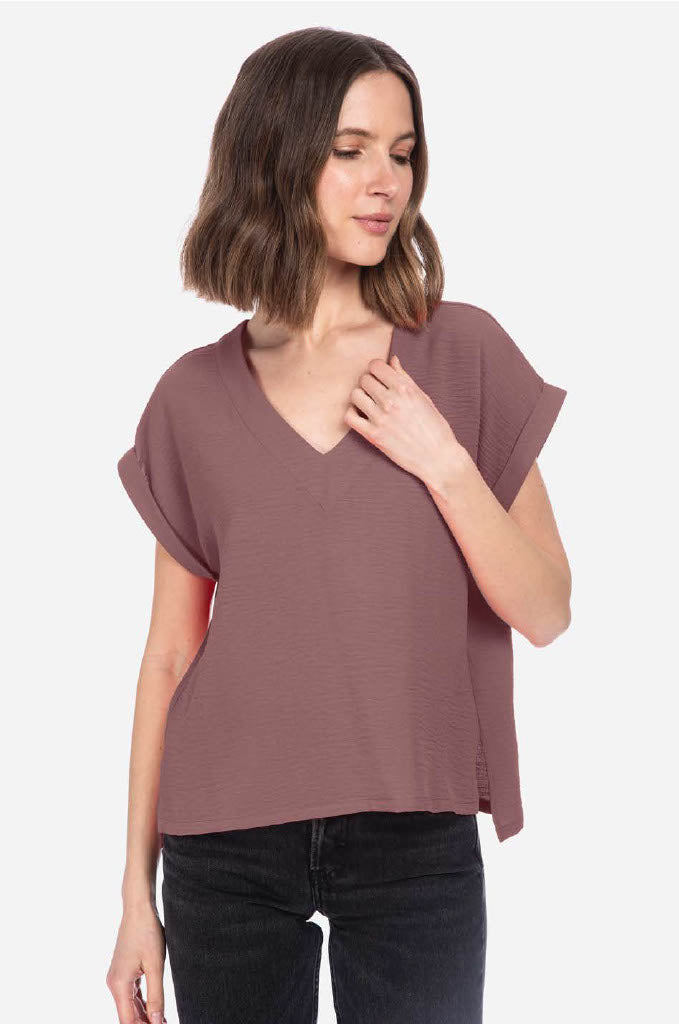 V NECK RELAXED WOVEN TEE