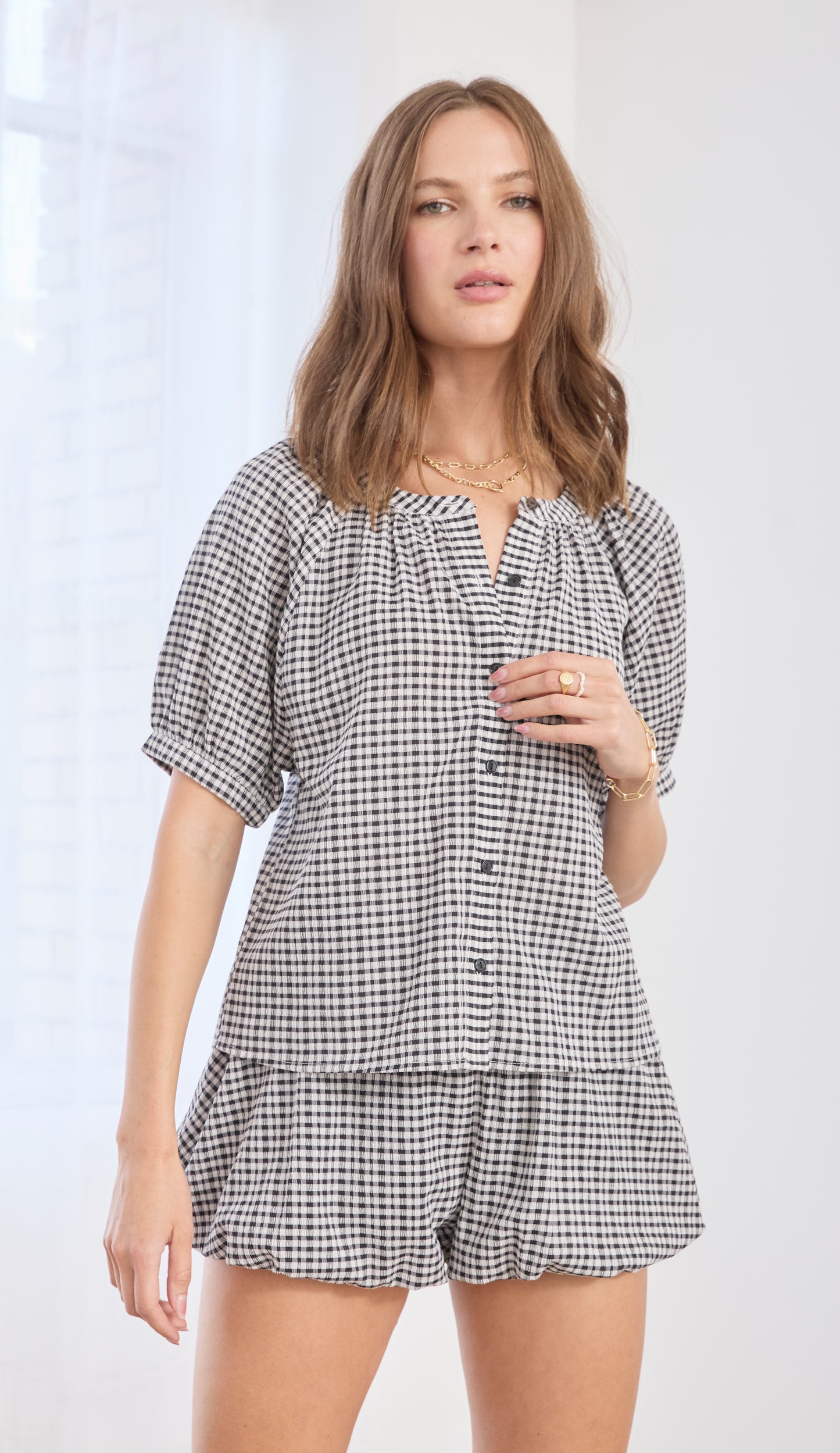 ELBOW DOLMAN SLEVEE TOP