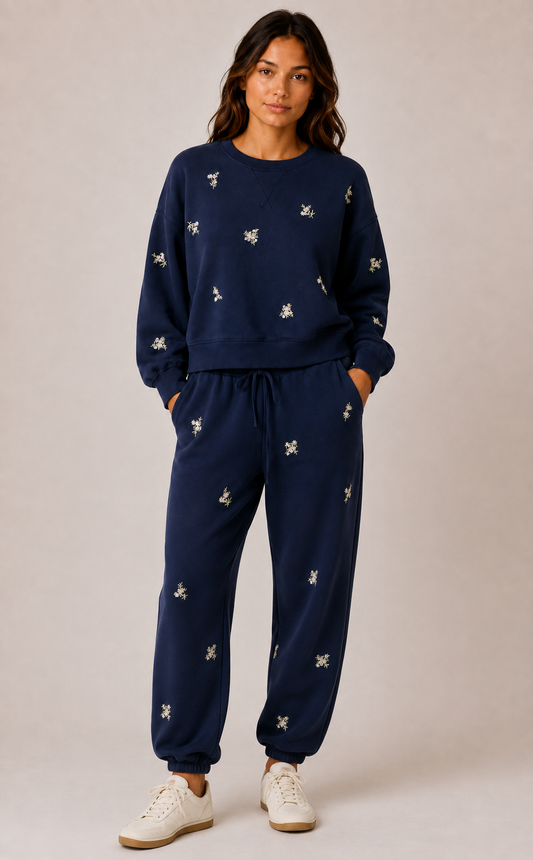 EMBROIDERED PULLOVER TOP