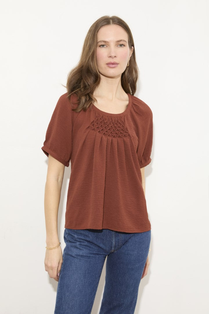 UMMA U-NECK SMOCKED TOP